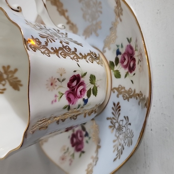 Royal Grafton England china tea cup & saucer, circa 1940's gold Glided blue - Picture 8 of 9